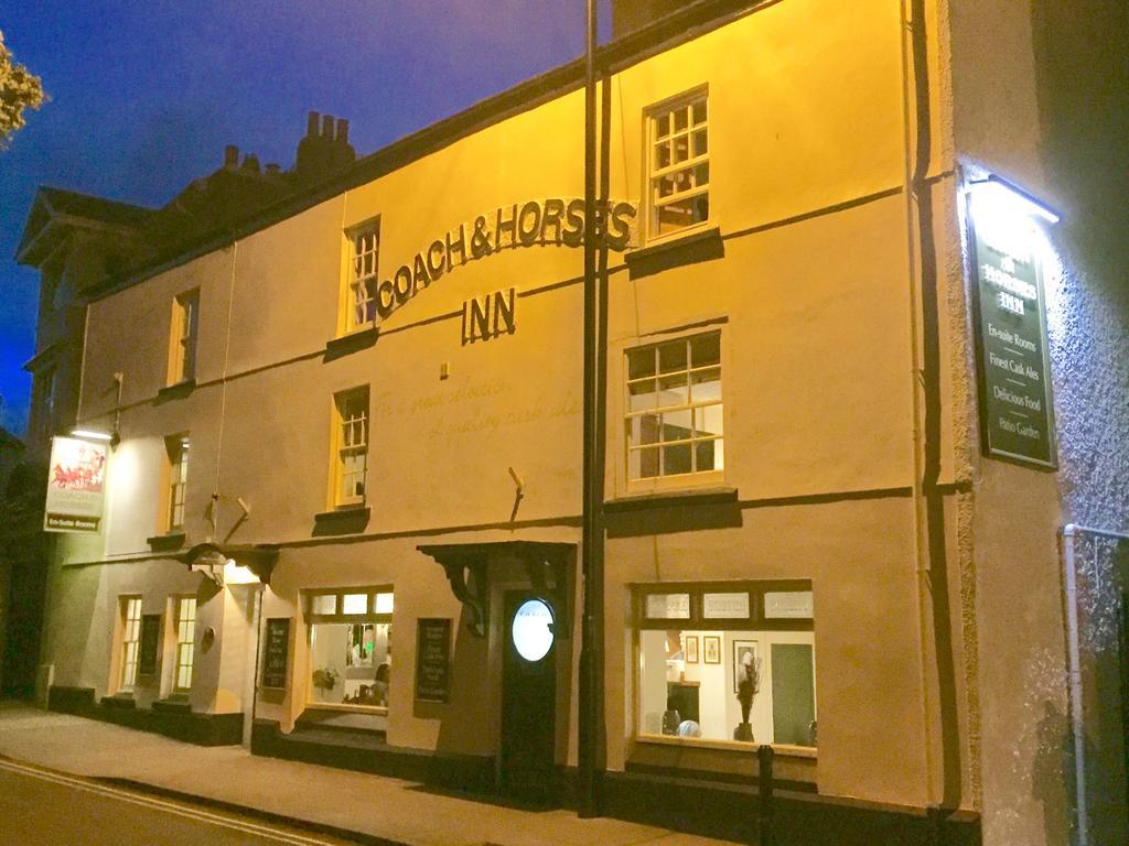 The Coach And Horses Inn Chepstow Exterior photo